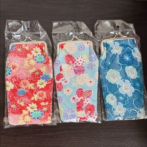 Vintage Floral Pattern Fabric Coin Purses - One of a kind ! Great for Makeup..